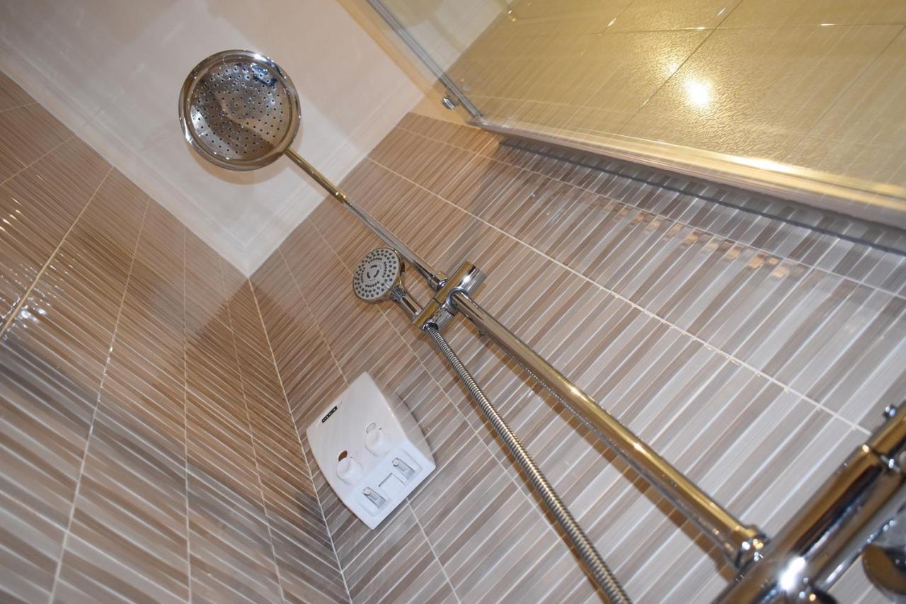 Apartamento Portico Paraiso Apartment Оуренсе Екстериор снимка