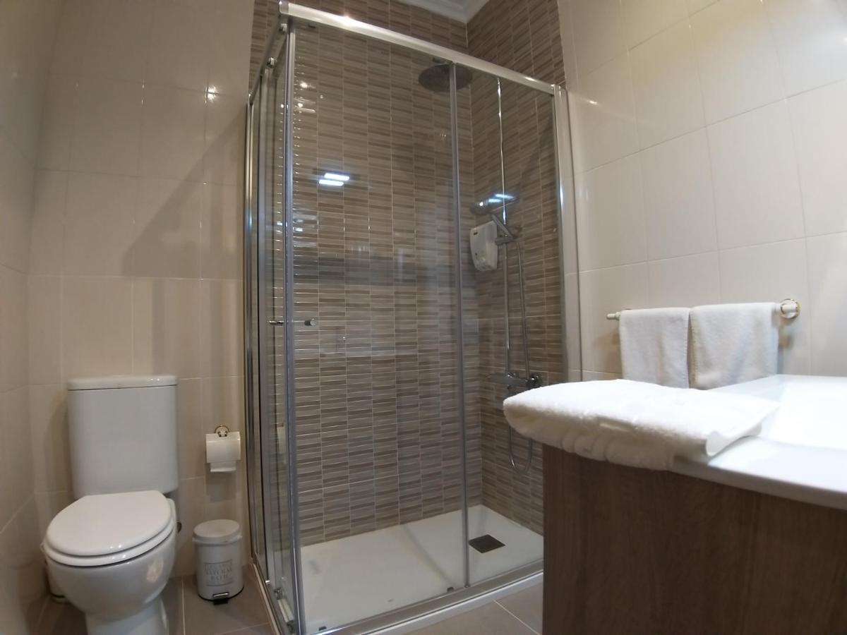 Apartamento Portico Paraiso Apartment Оуренсе Екстериор снимка